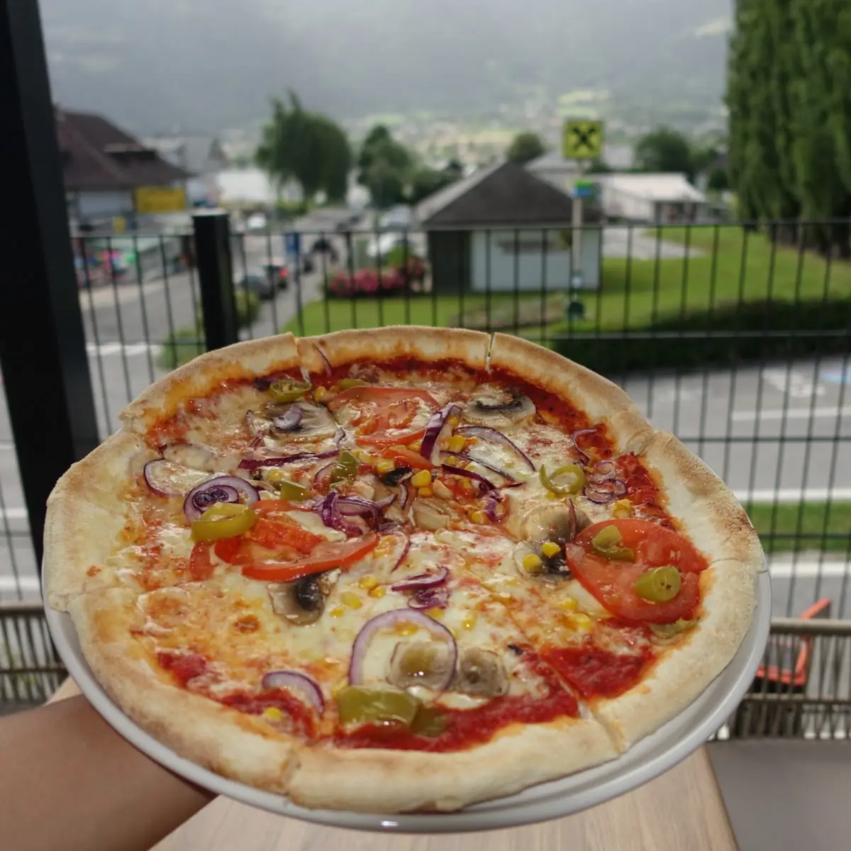 Gemüse Pizza