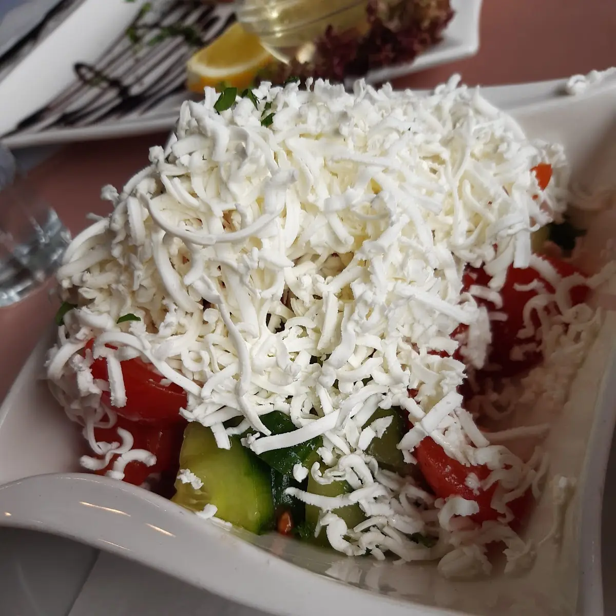 Šopska Salata