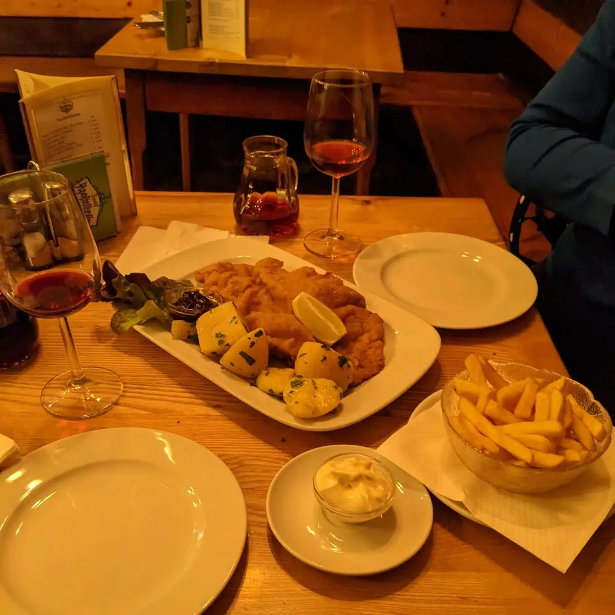 Wiener Schnitzel Mit Petersilie Kartoffeln