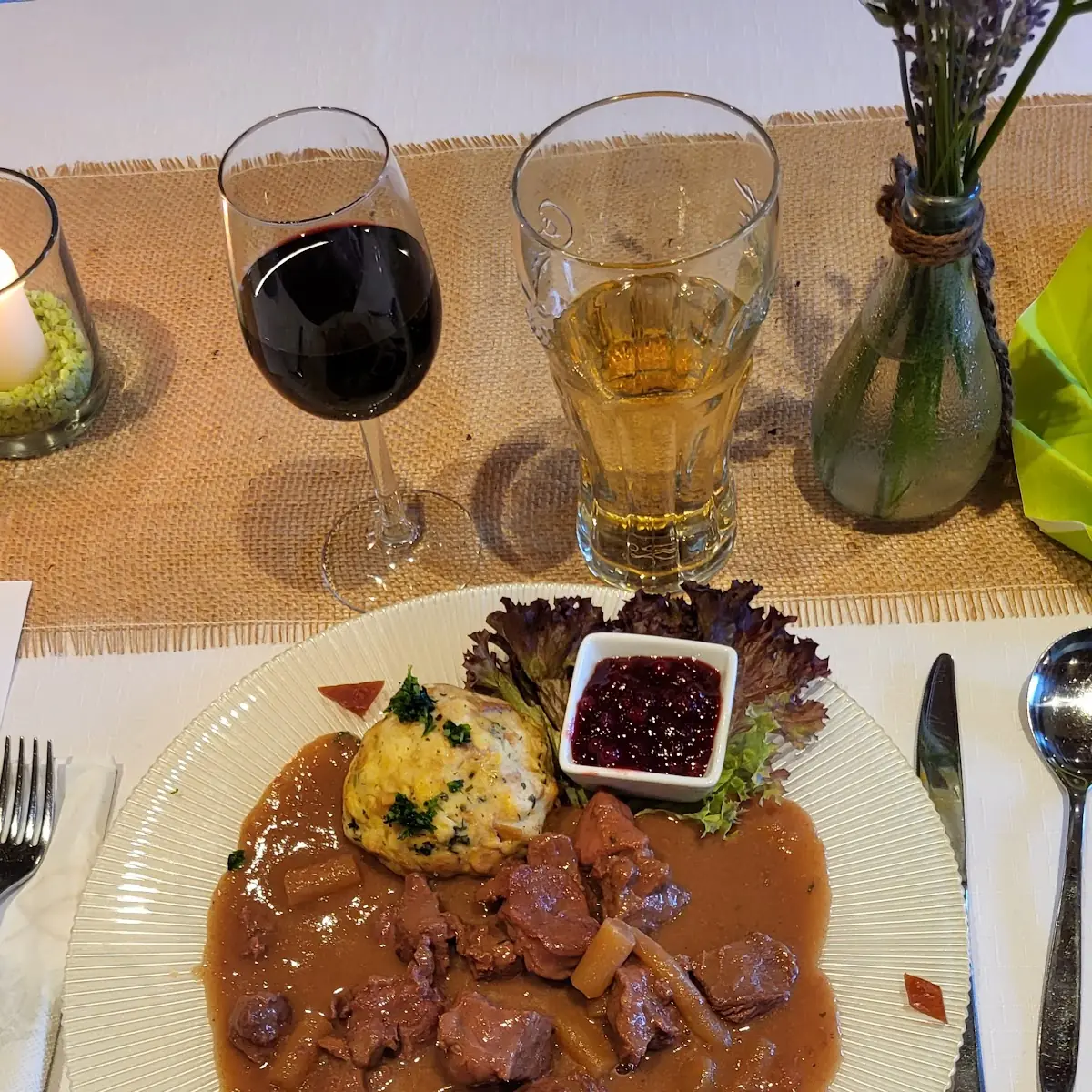 Rehragout Mit Semmelknödel Und Rotkraut War Sehr Sehr Gut Einfach Köstlich