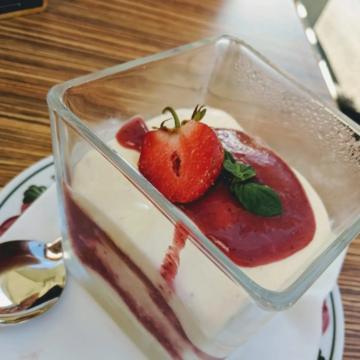 Erdbeer Tiramisu