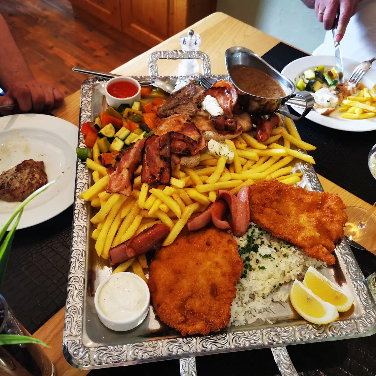 Grillplatte Für 2 Personen, Hotel und Wirt Wallner