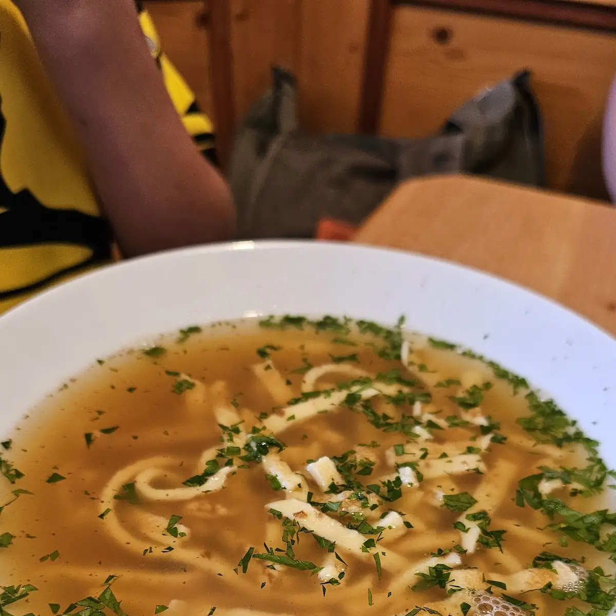 Kräftige Rindssuppe