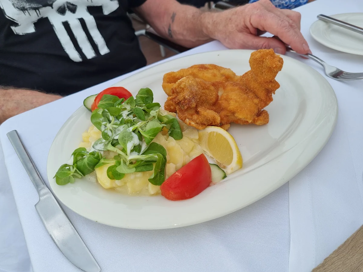 Backhenderl Mit Kartoffelsalat