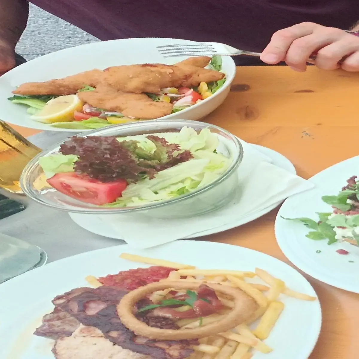 Grillteller Ofenkartoffel Tirol Backhendlsalat Schnitzel Pommes