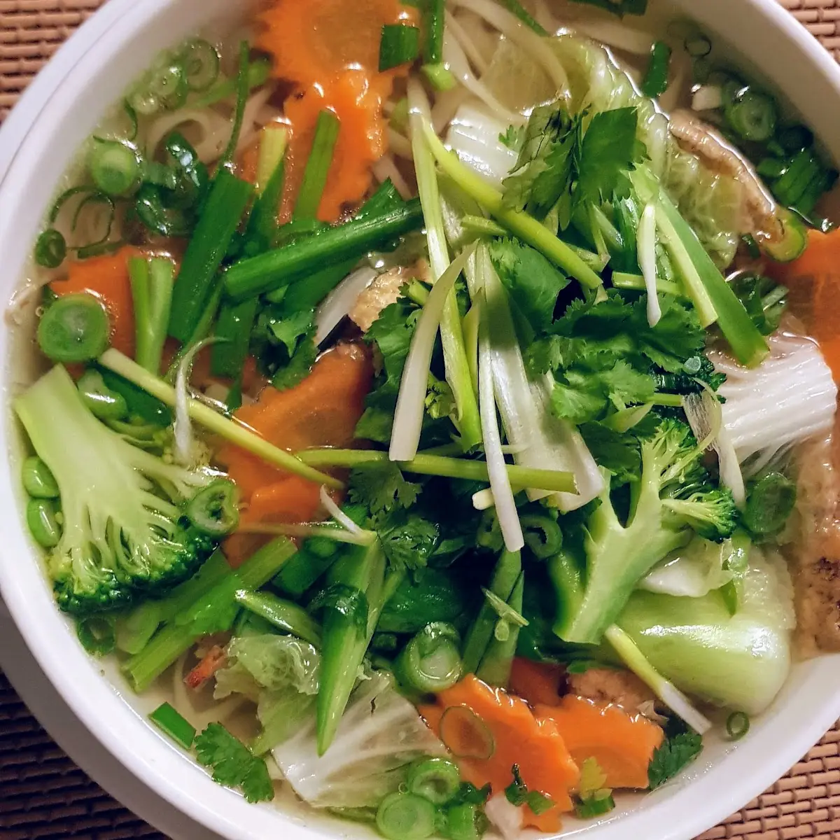 Gemüsesuppe Mit Tofu