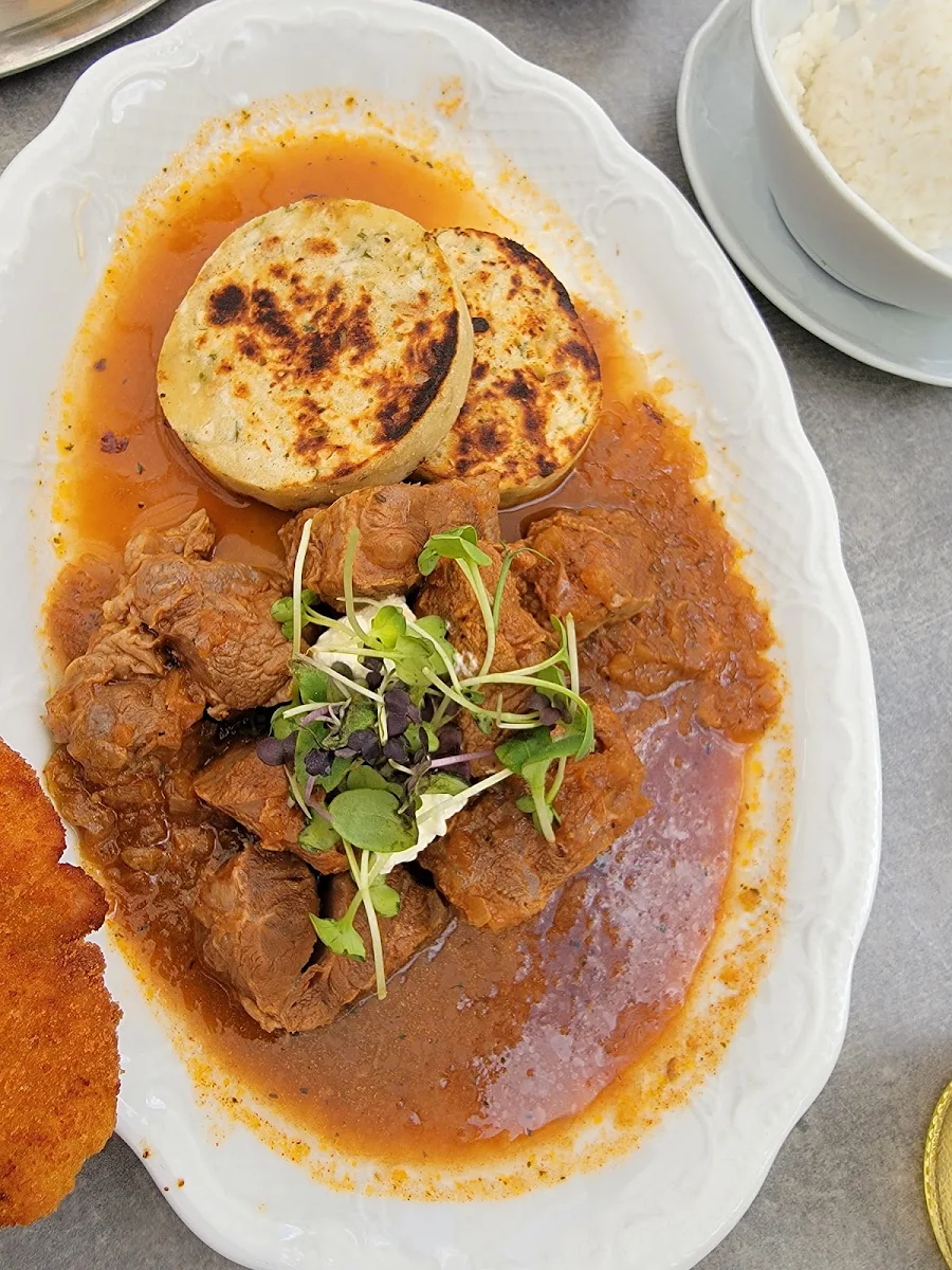 Kalbsrahmgulasch