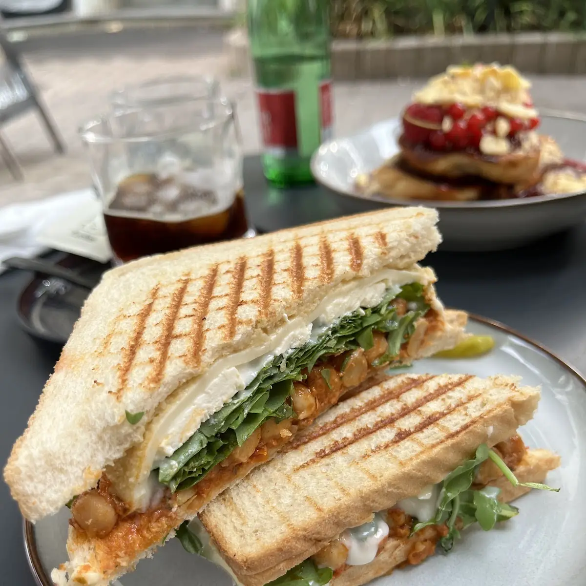 Hummus Sandwich