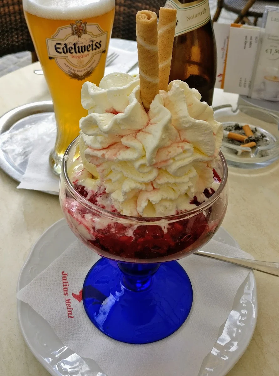 Heisse Liebe Eisbecher