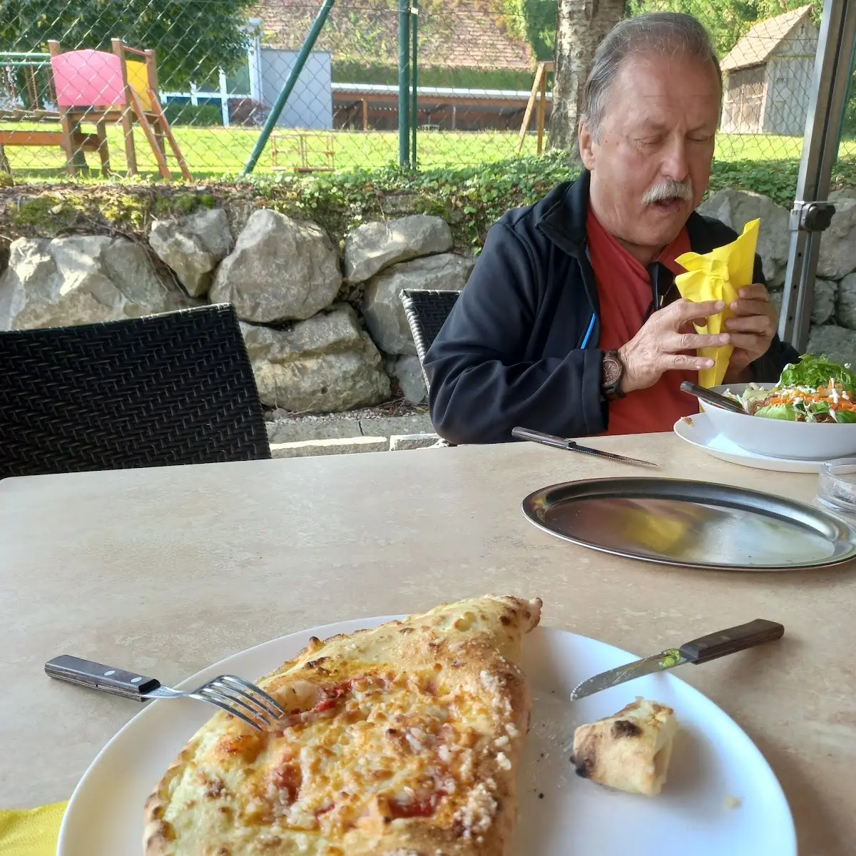 Pizza Traktoria Calzone