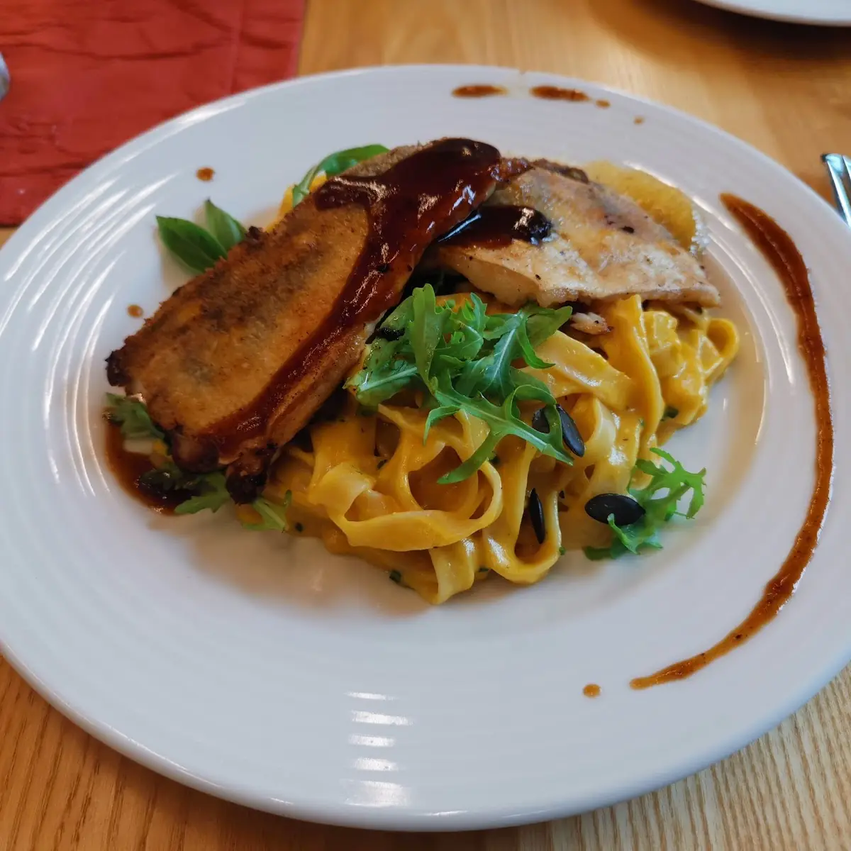 Kürbis Und Ziegenkäse Tagliatelle Mit Fisch