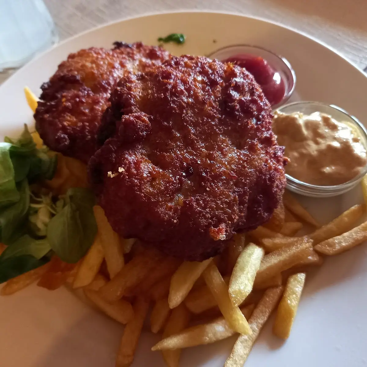 Mit Pommes