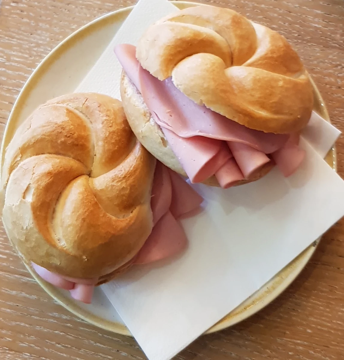Extrawurstsemmel