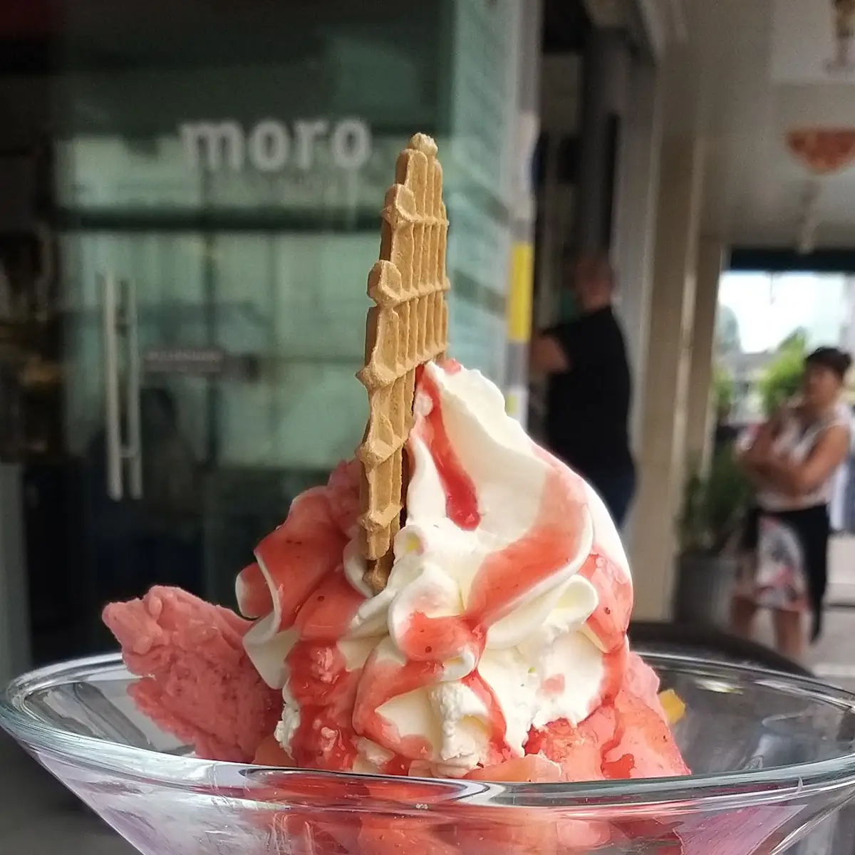 Erdbeerbecher