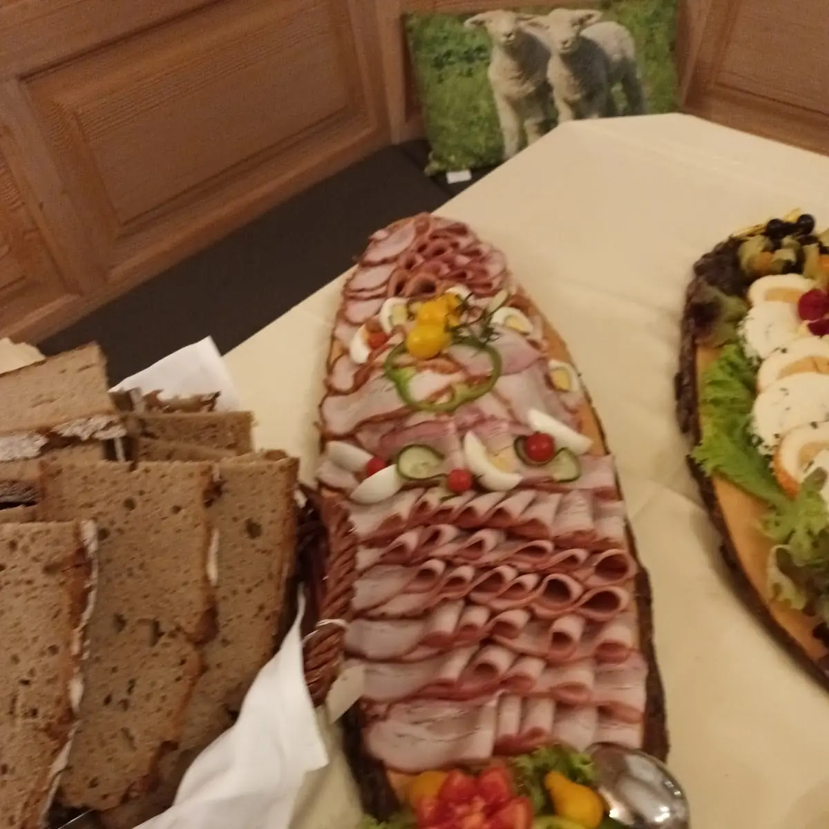 Brettljause Vom Wollschwein