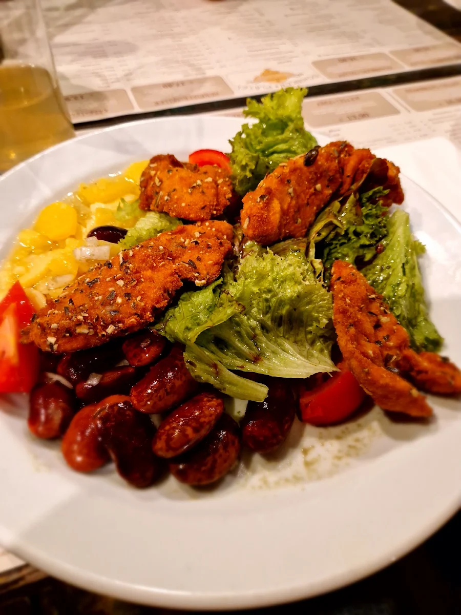 Backhendl Salat
