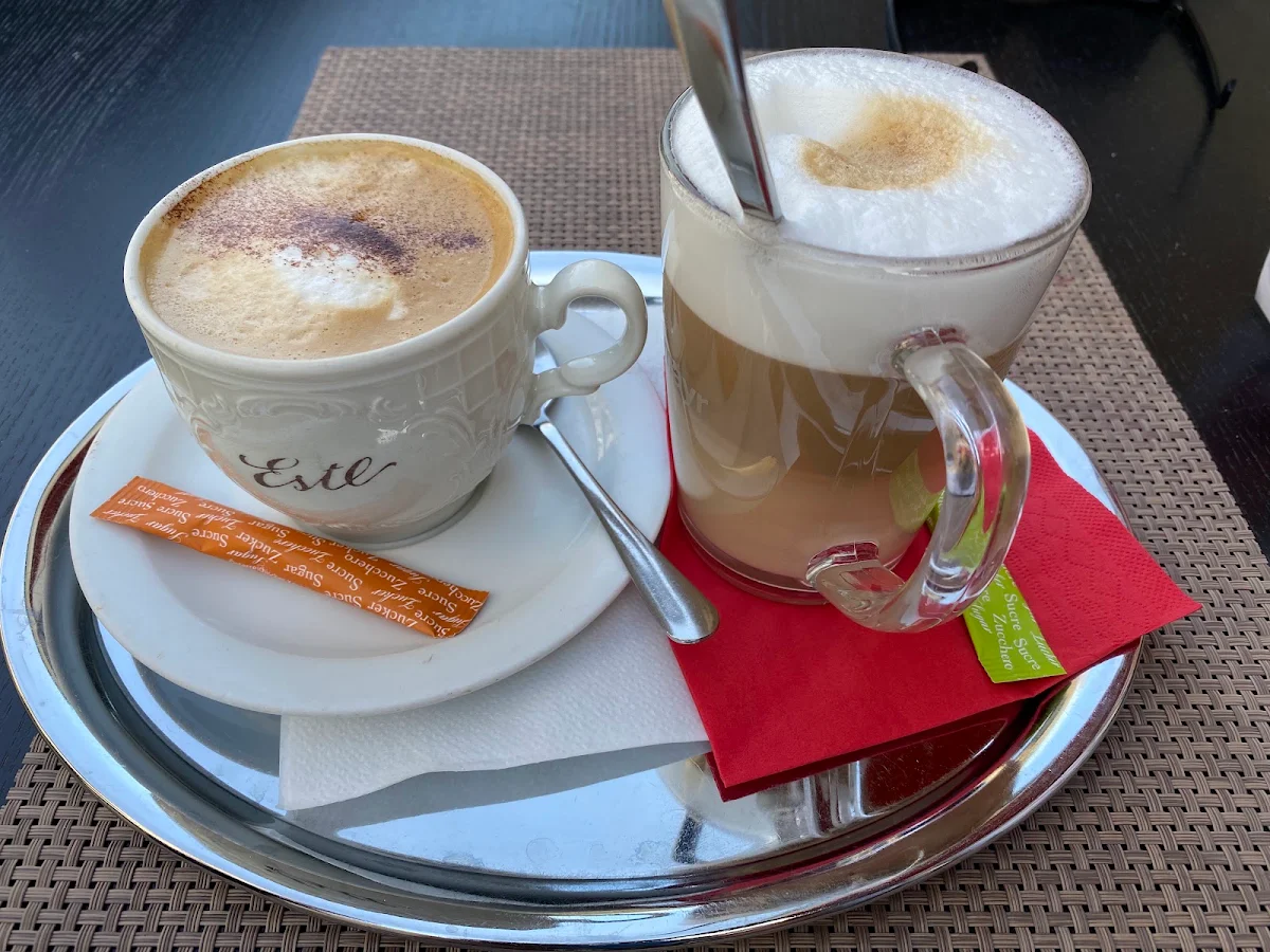 Cappuccino Und Latte Macchiato