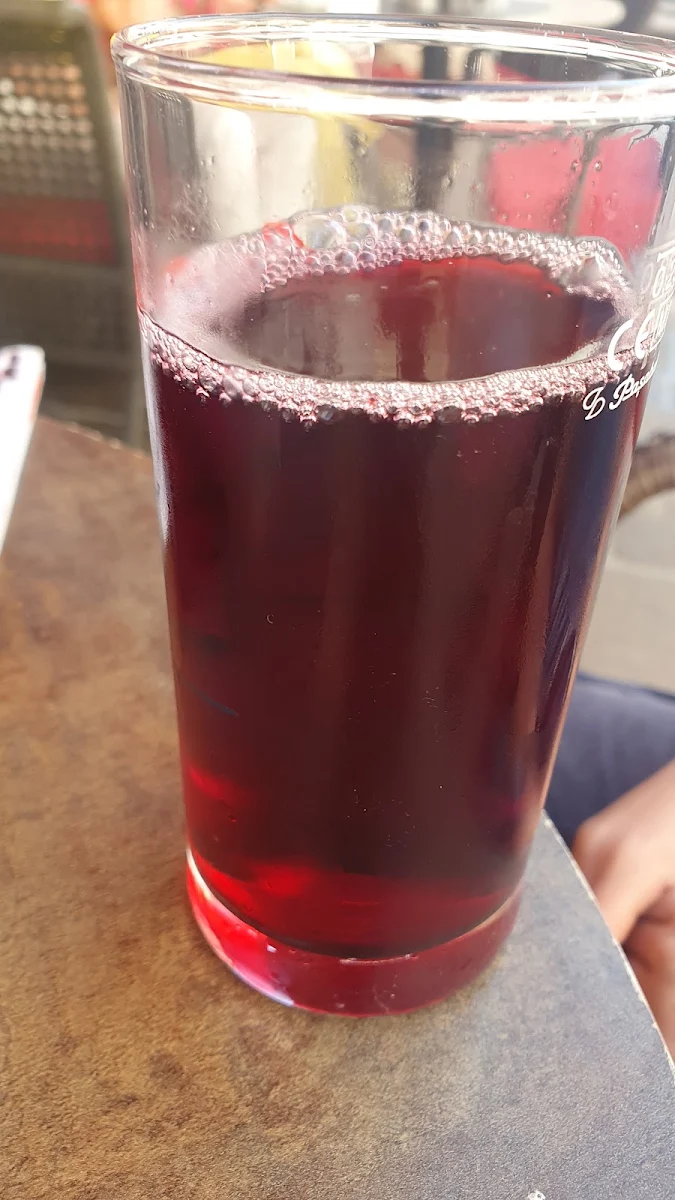 Johannisbeerschorle