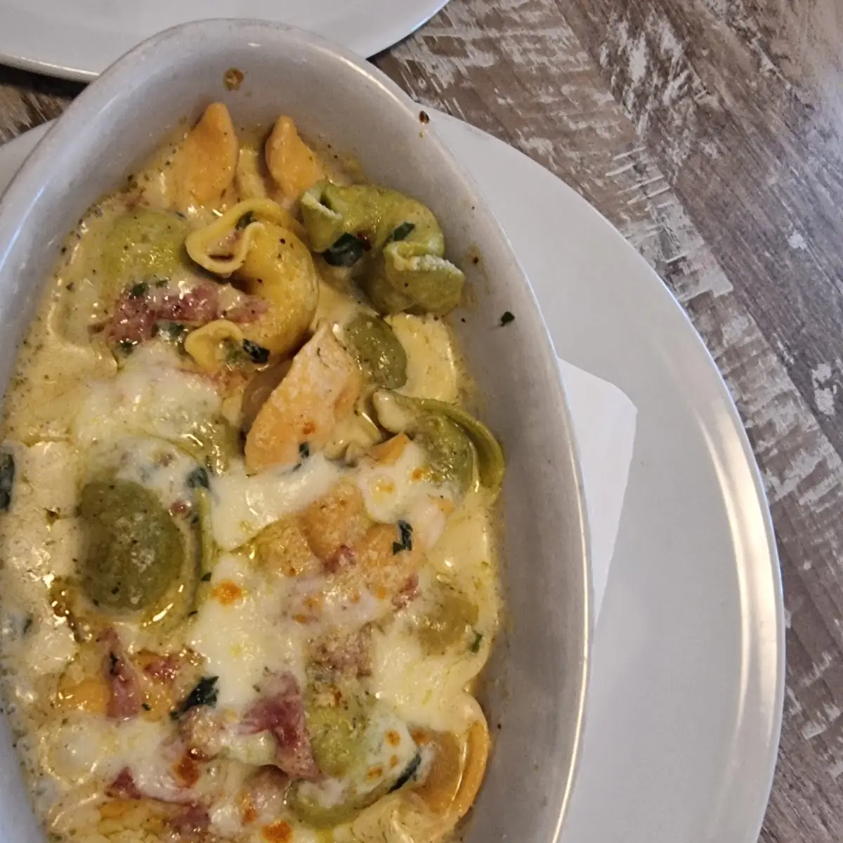 Tortellini Alfredo