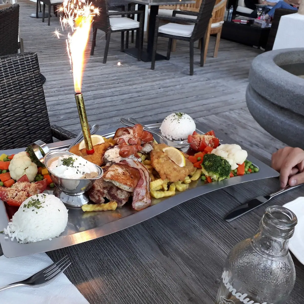 La Vie Plate For 2 Persons