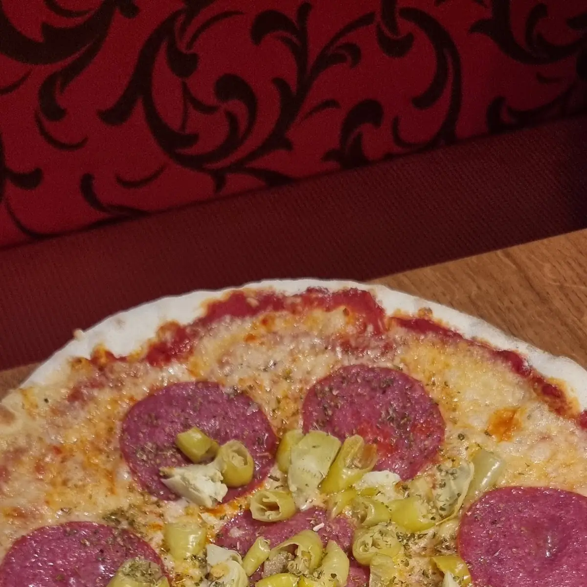 Salami Pizza