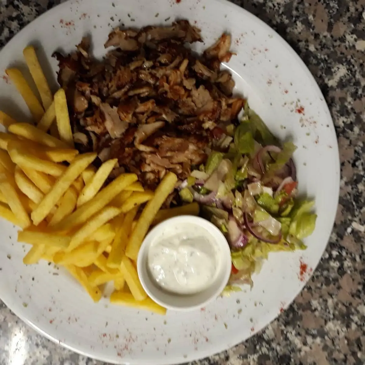 Kebap Portion Mit Pommes Und Salat
