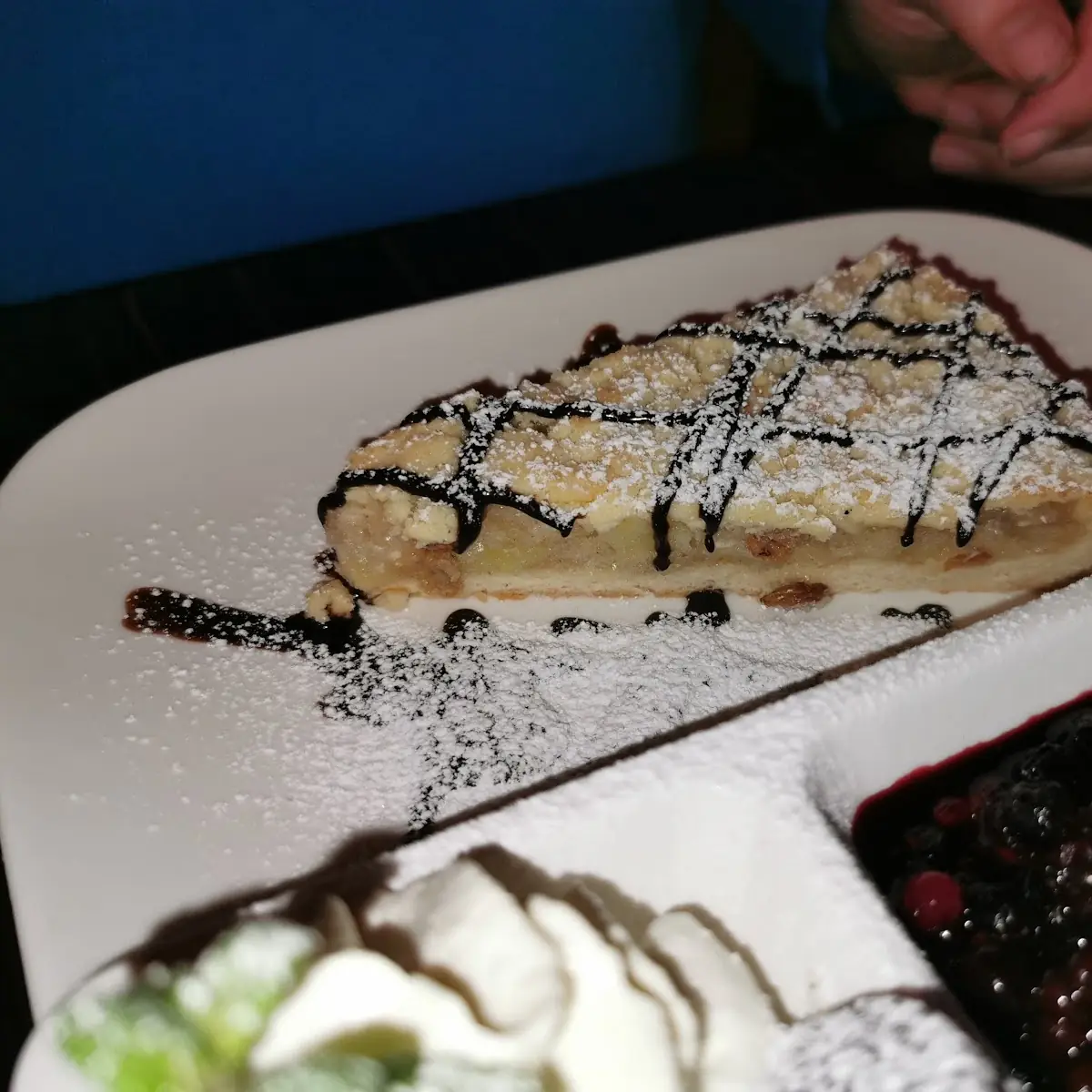 Apple Cake