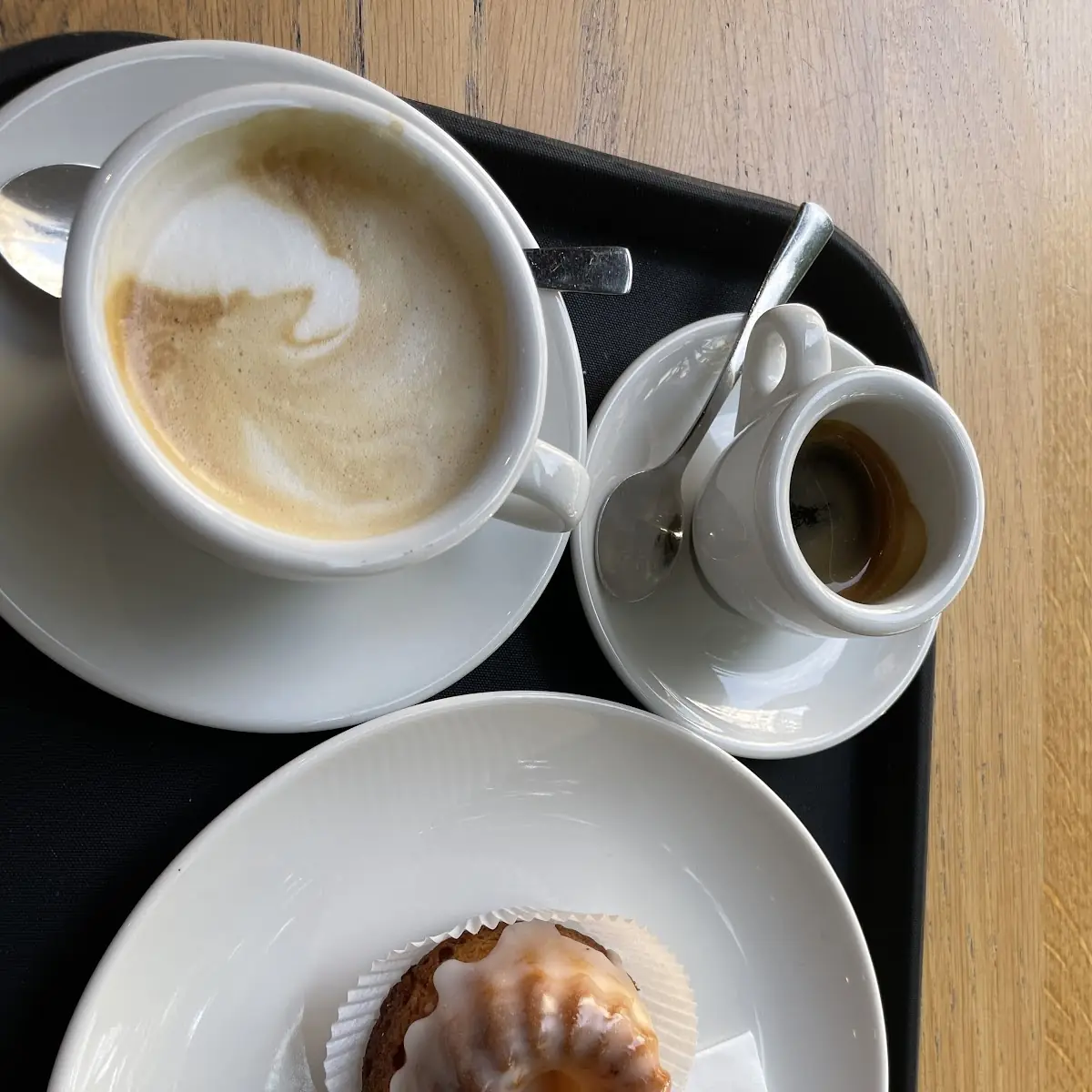Zitronen-gugelhupf Cappuccino Espresso