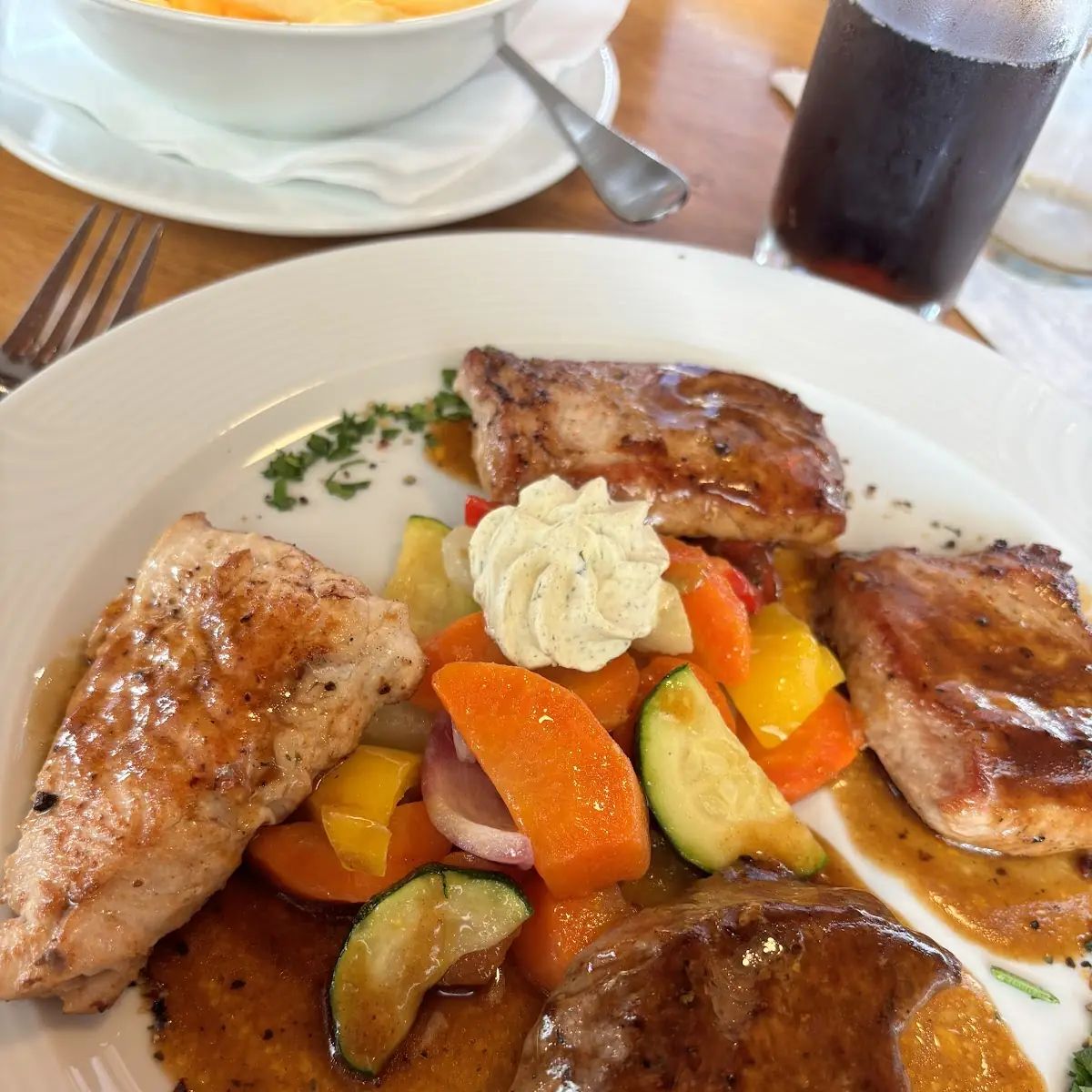 Grillteller Pommes