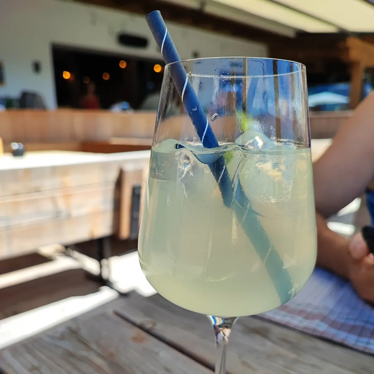 Limoncello Spritz
