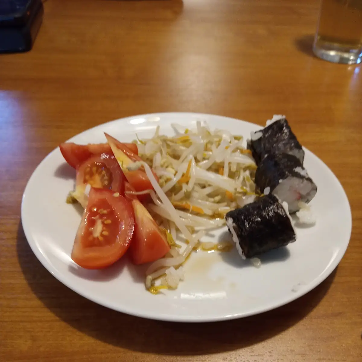 Suschi Sojabohnen Und Tomaten