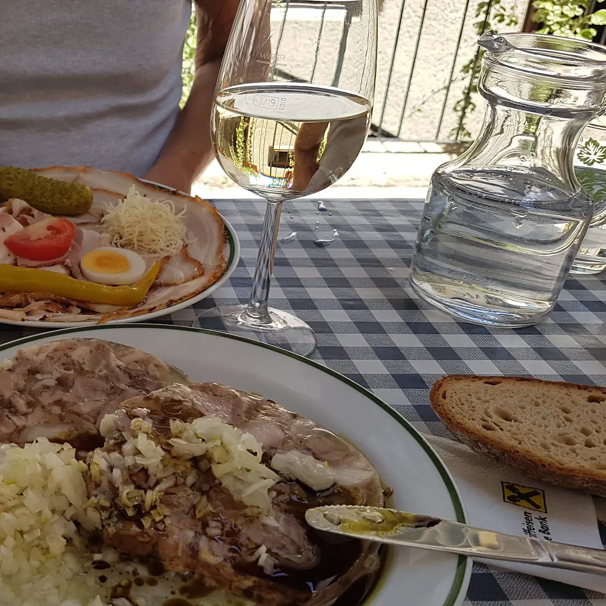 Saure Presswurst Mit Kernöl