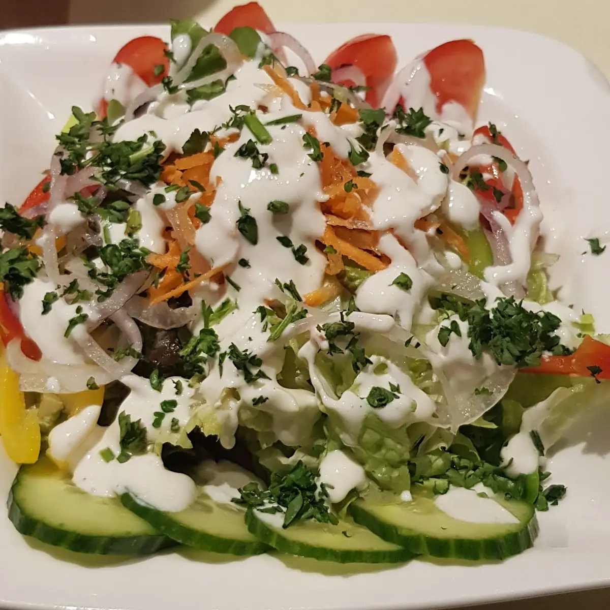Gemischter Salat Mit Joghurtdressing