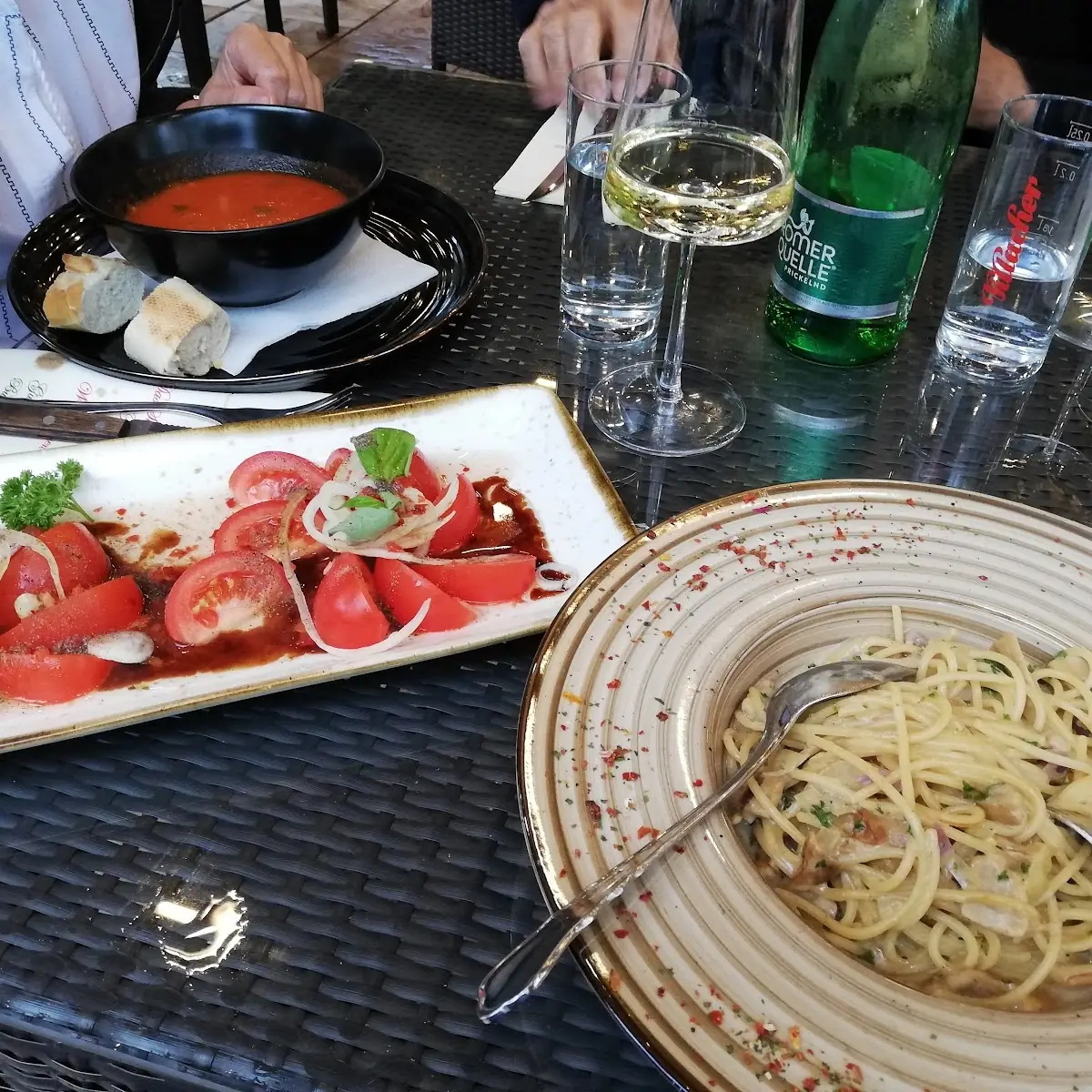 Tomatensuppe Tomatensalat Spagetti Mit Pilzen