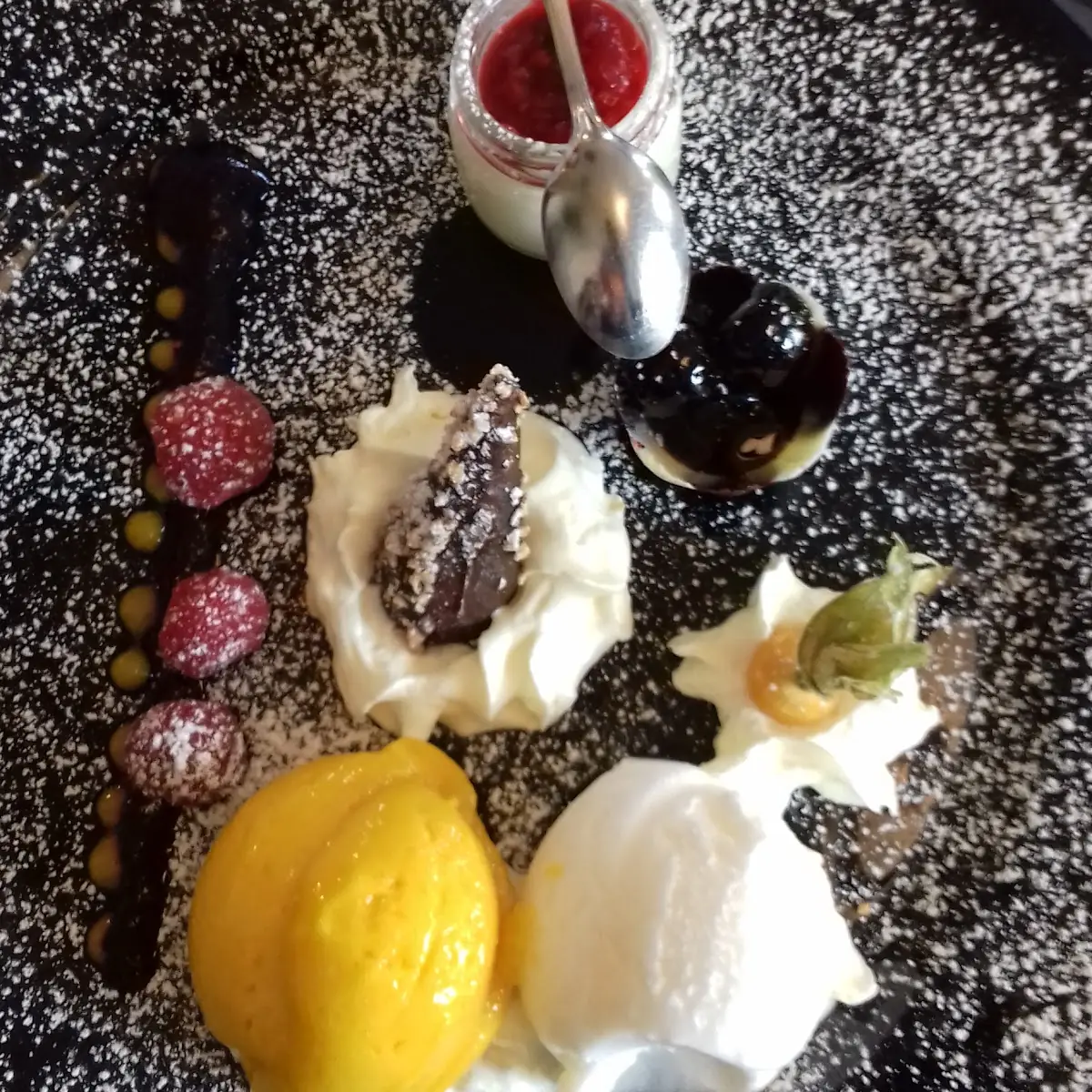 Dessert Verschiedene Mousse Au Chocolat