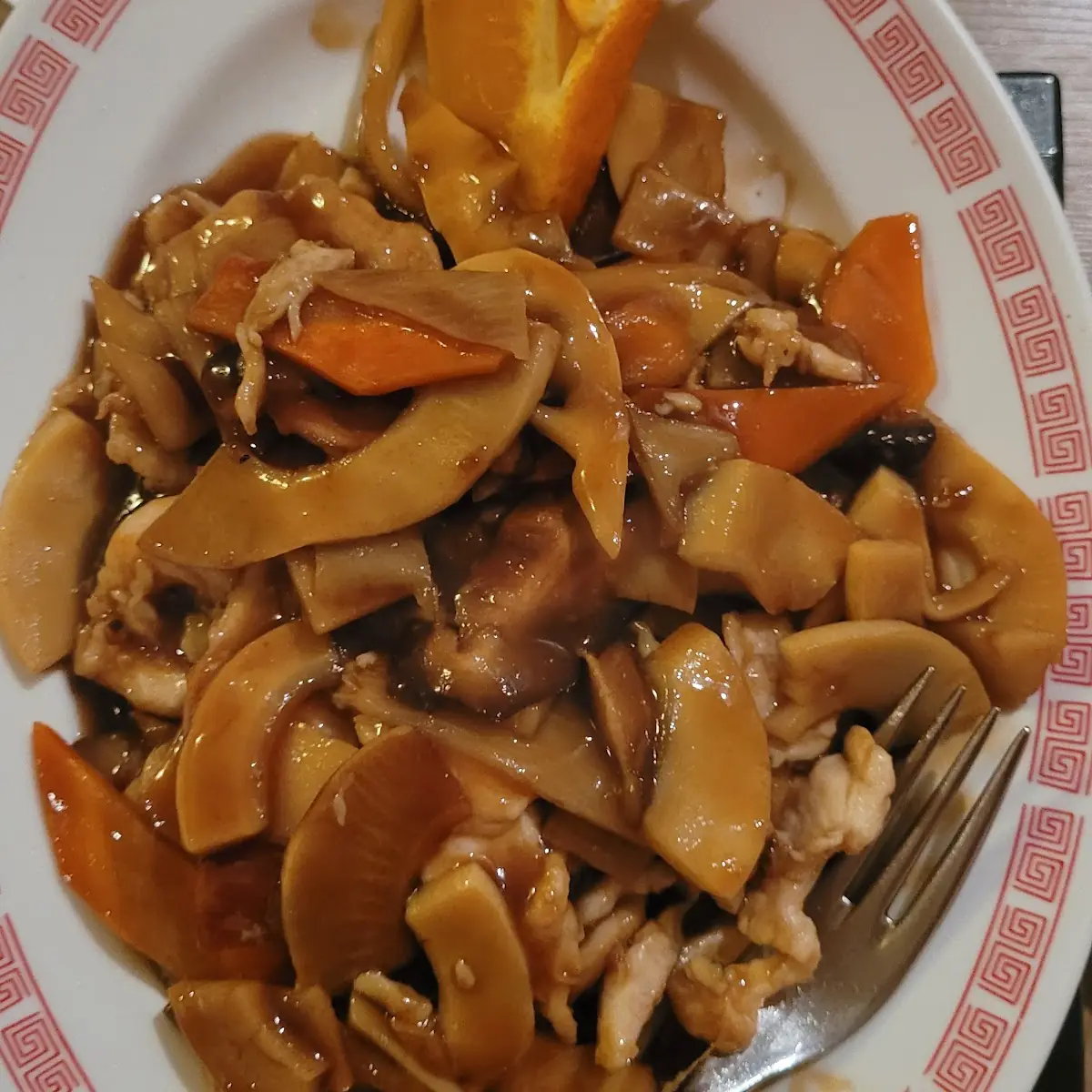 Hühnerfleisch Mit Bambus Und Pilzen