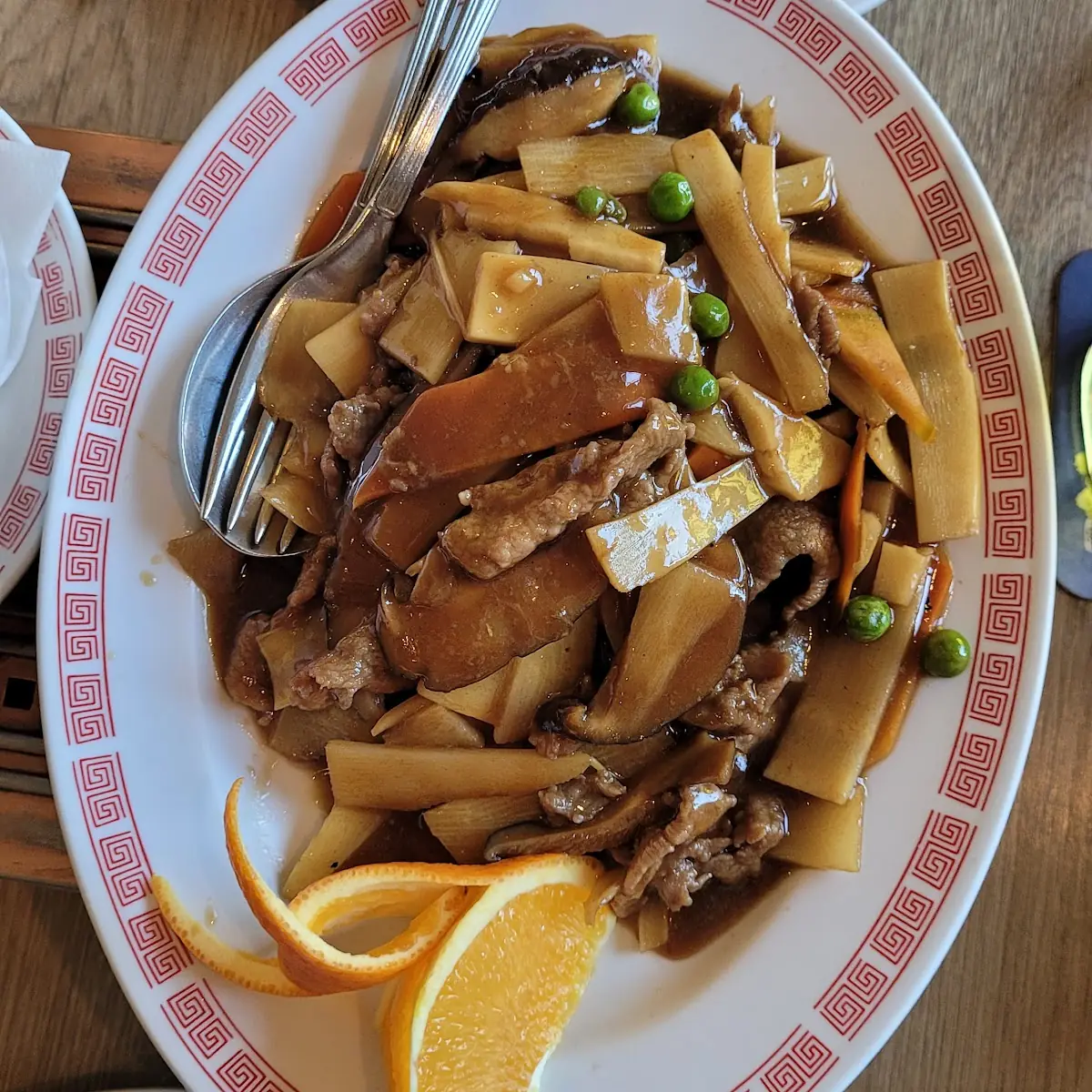 Rindfleisch Mit Bambus Und Pilzen