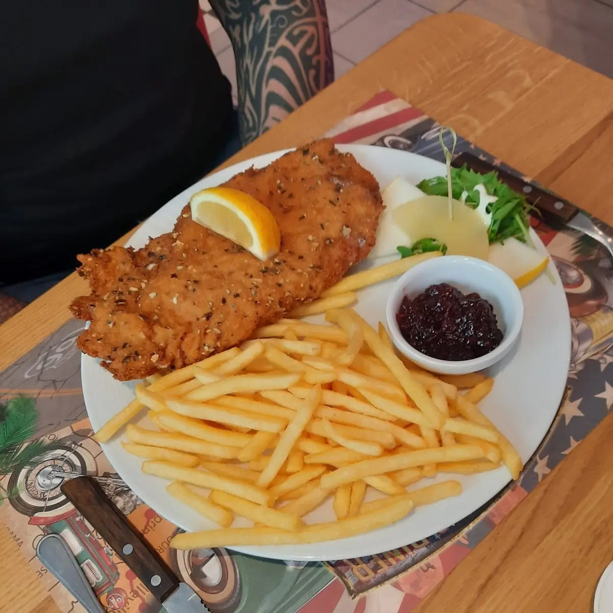 Bauern Cordon Bleu Mit Pommes