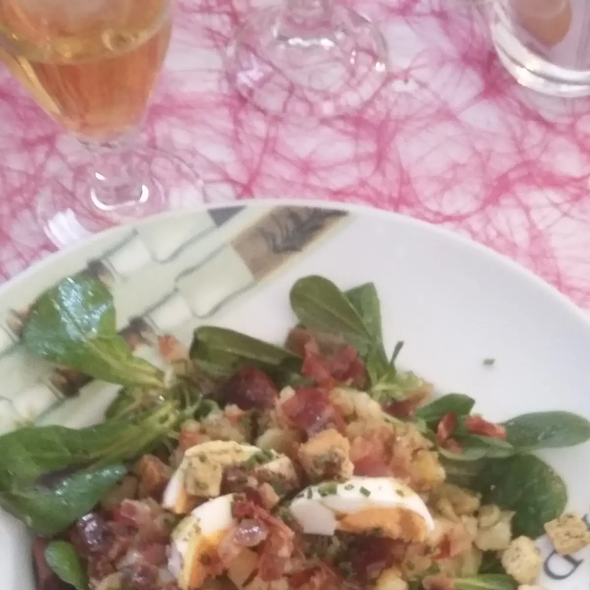 Vogerlsalat Mit Speck Und Ei