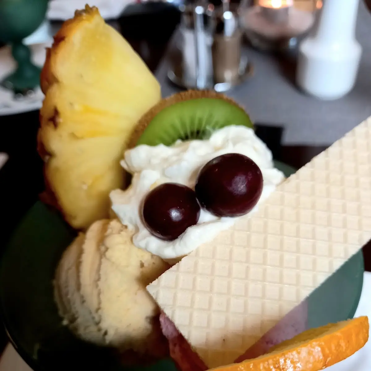 Früchteeisbecher
