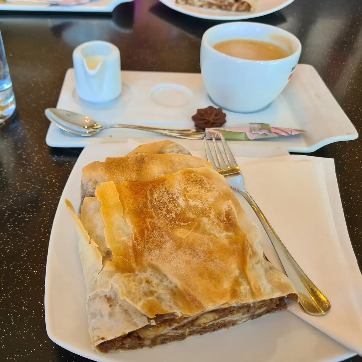 Apfelstrudel