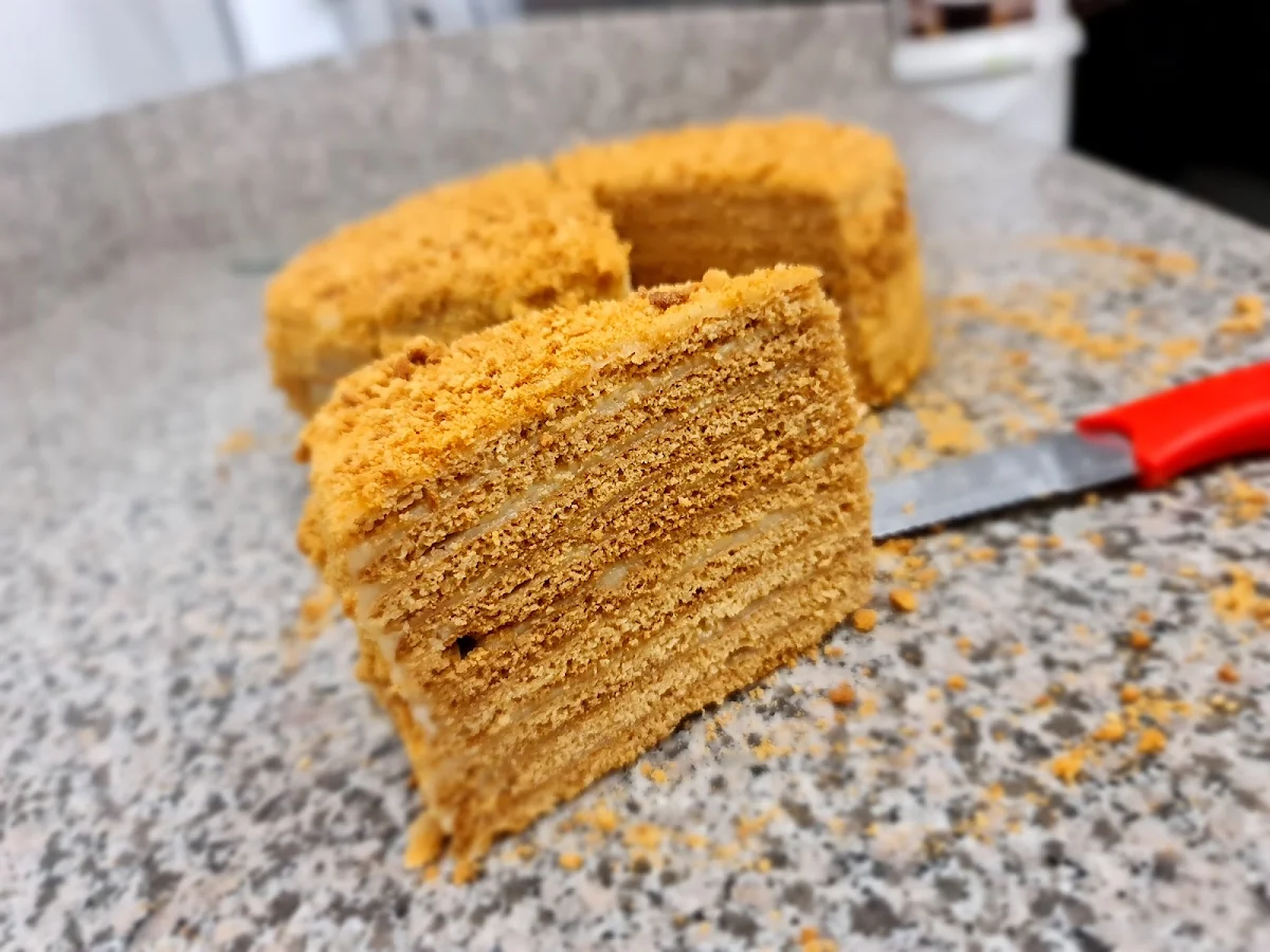 Aserbaidschanische Honig Torte