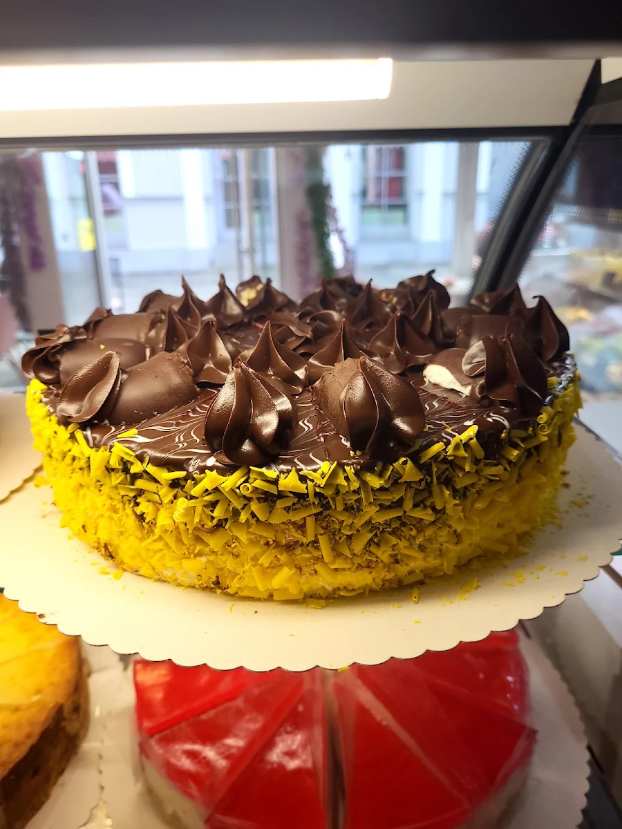 Zitronig-schokoladige Torte