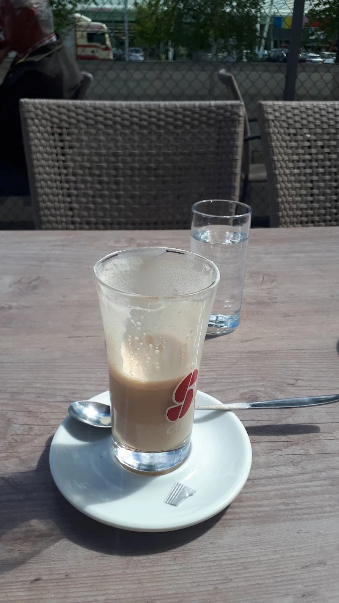 Ein Latte Macchiato