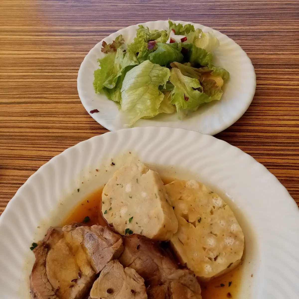 Schweinsschopfbraten Mit Knödel