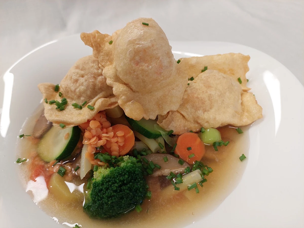 Gemüseeintopf Mit Knusprigen Maultaschen