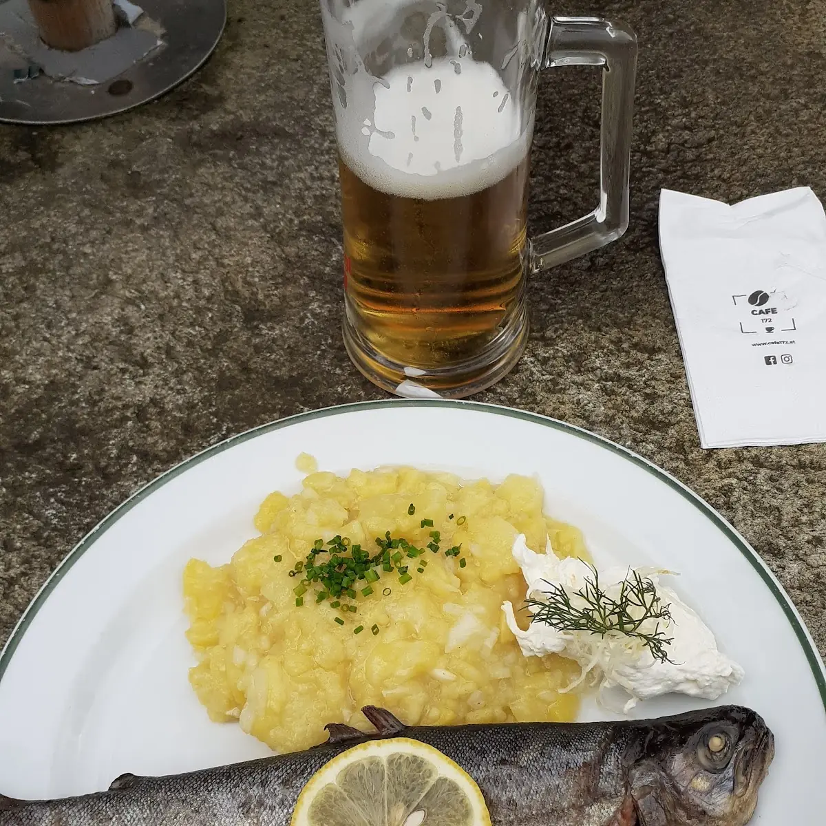 Geräucherte Forelle Mit Kartoffelsalat