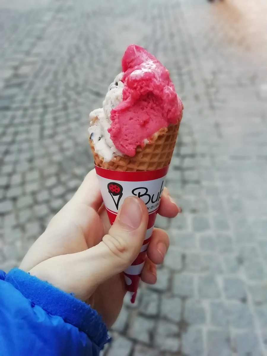 Strawberry And Stracciatella Ice Cream