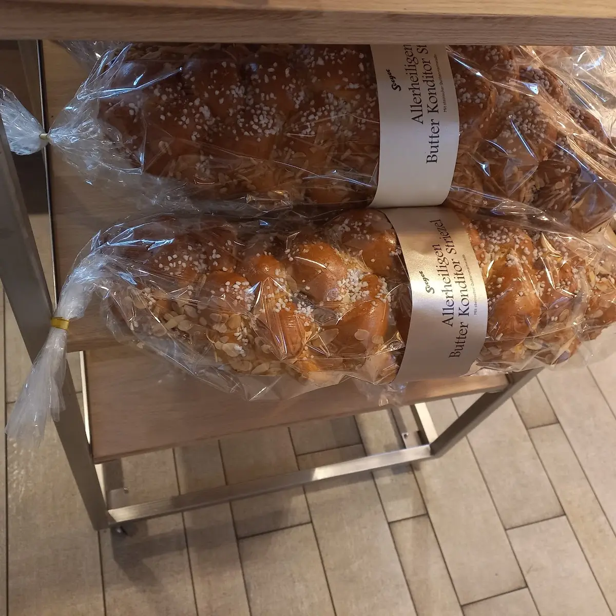 Fonott Kalács Magvas, Bäckerei Sorger