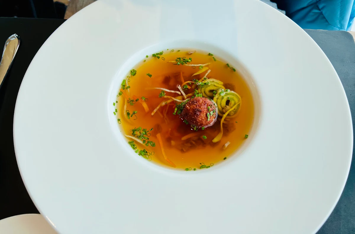 Rinderconsomme